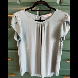 Cap sleeve top